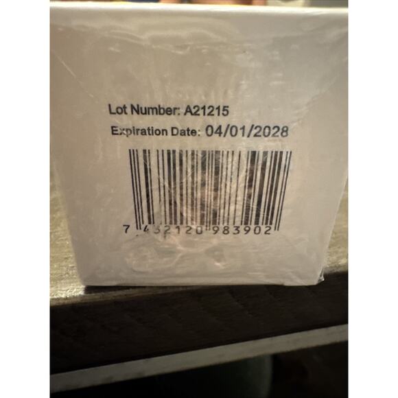 D'or 24k Exfoliating Pearl Milk Clenser New Sealed In Box 4 Fl. Oz. Exp 4/28 - Picture 5 of 5